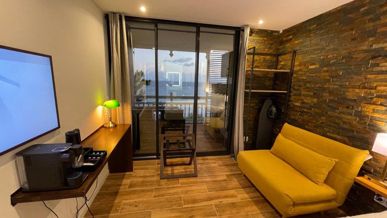 Vue Mer & Rocher - Okavango Blue Studio Le Diamant Luaran gambar